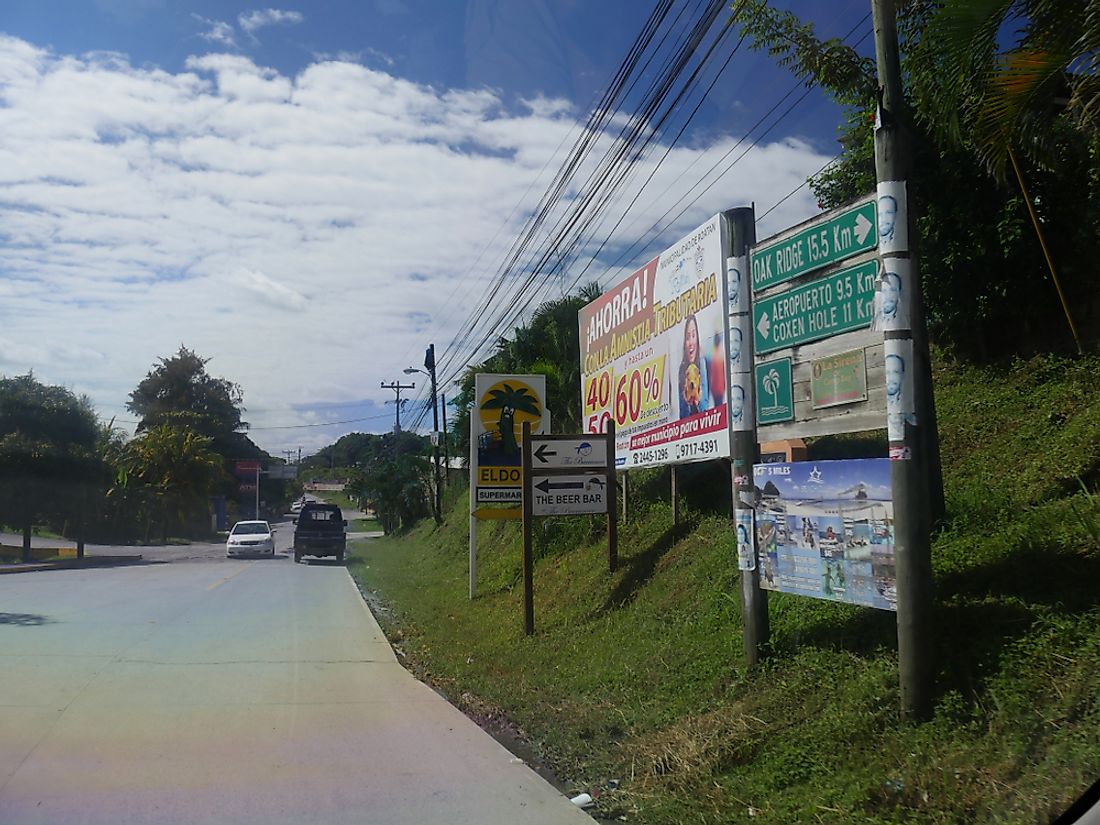 Road sign in Honduras. Editorial credit: RaksyBH / Shutterstock.com.