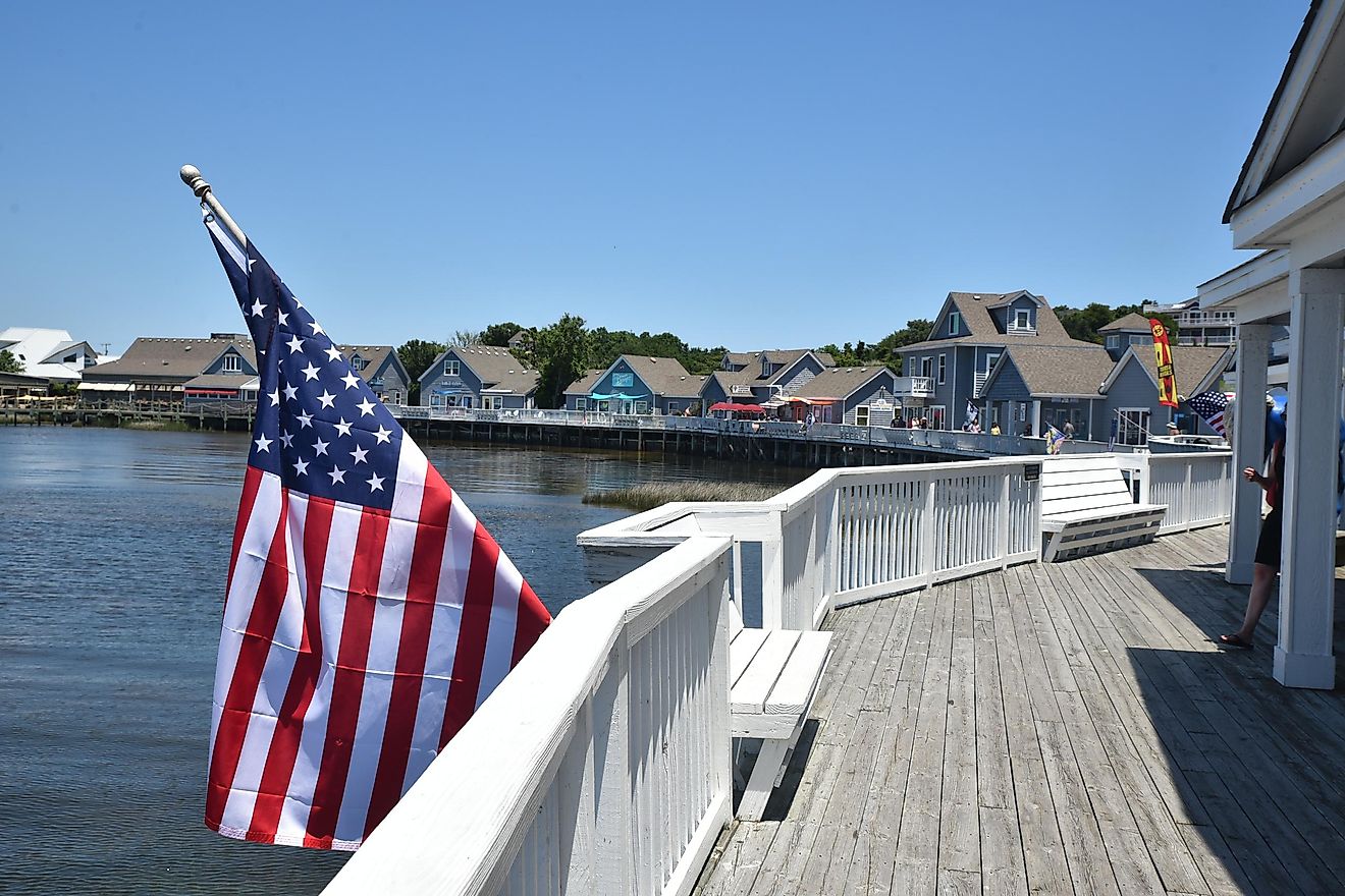 Waterfront shops of Duck on a sunny day in North Carolina