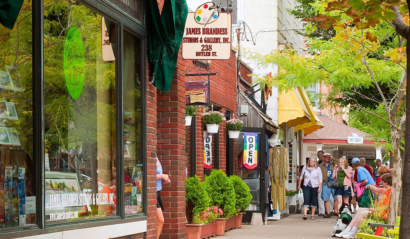 Downtown Saugatuck, Michigan. Image credit Kenneth Sponsler via Shutterstock