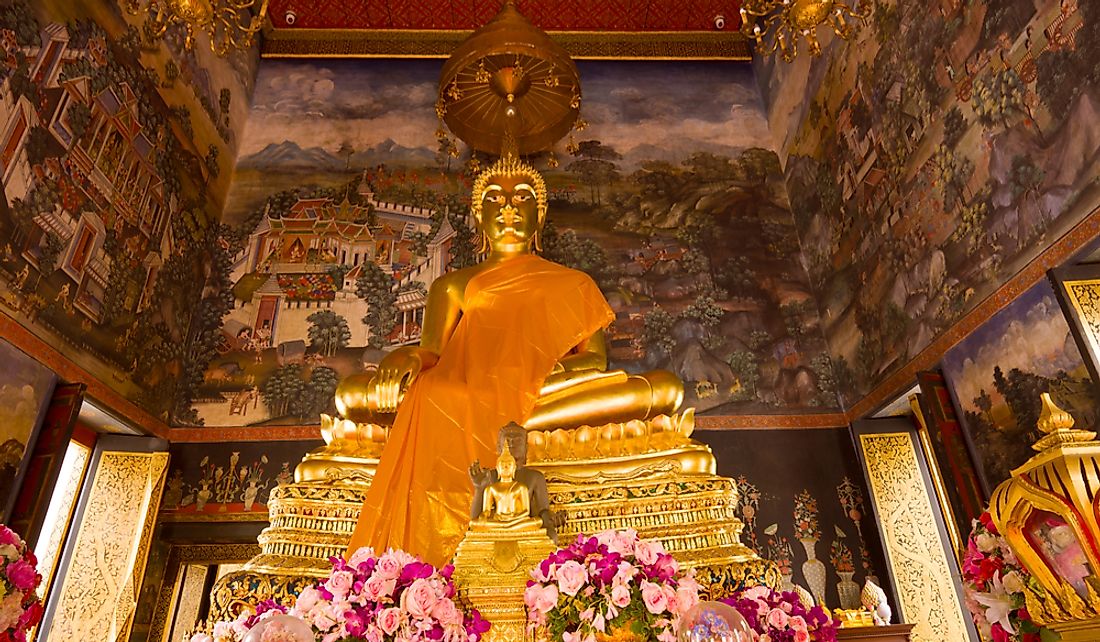 Buddha statue in the Wat Bowonniwet Vihara in Bangkok, Thailand.