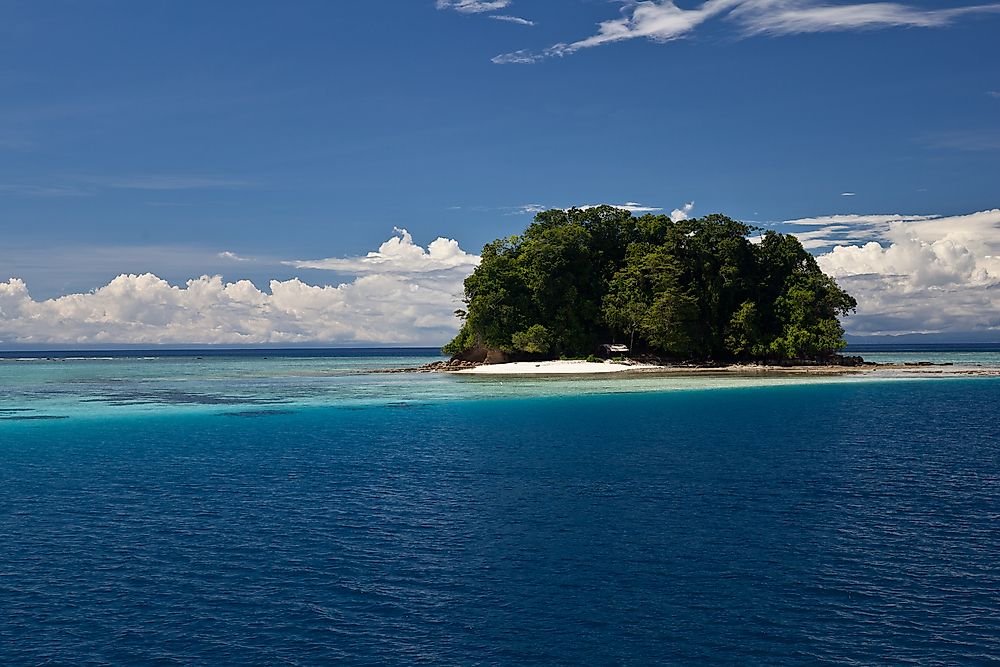 East Rennell is home to the world's largest raised coral atoll. 