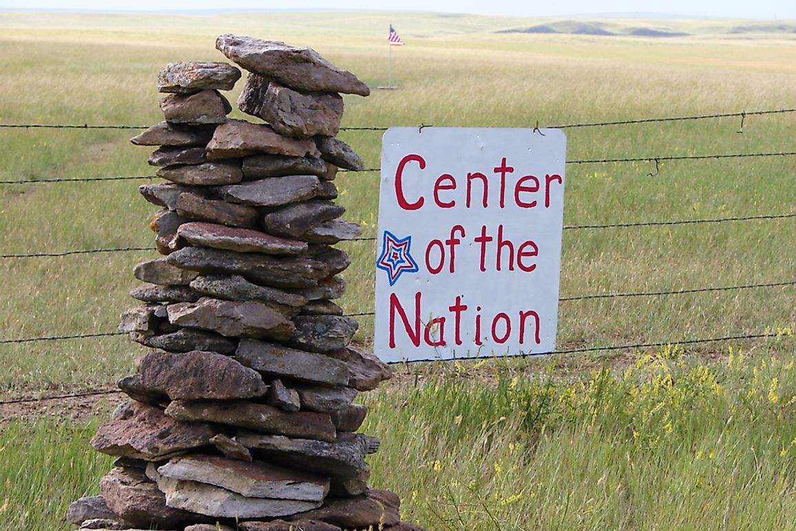 The geographic center of the US lies within private land near Belle Fourche, South Dakota. 