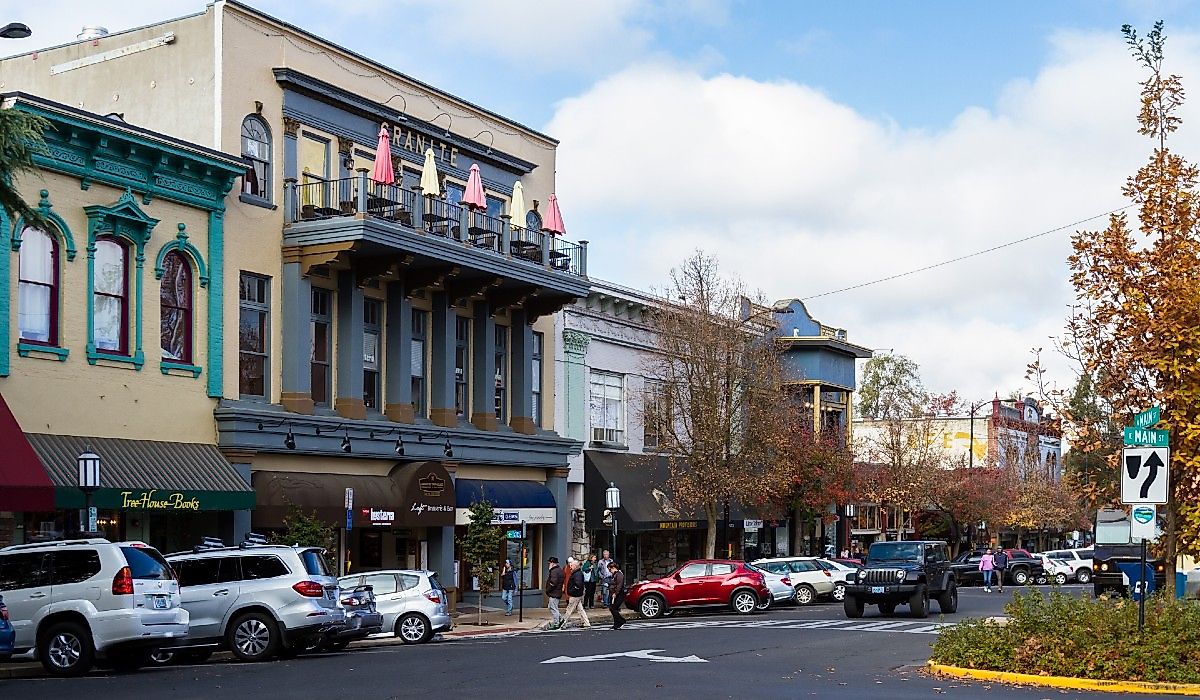 Downtown Ashland, Oregon. Image credit Nature's Charm via Shutterstock