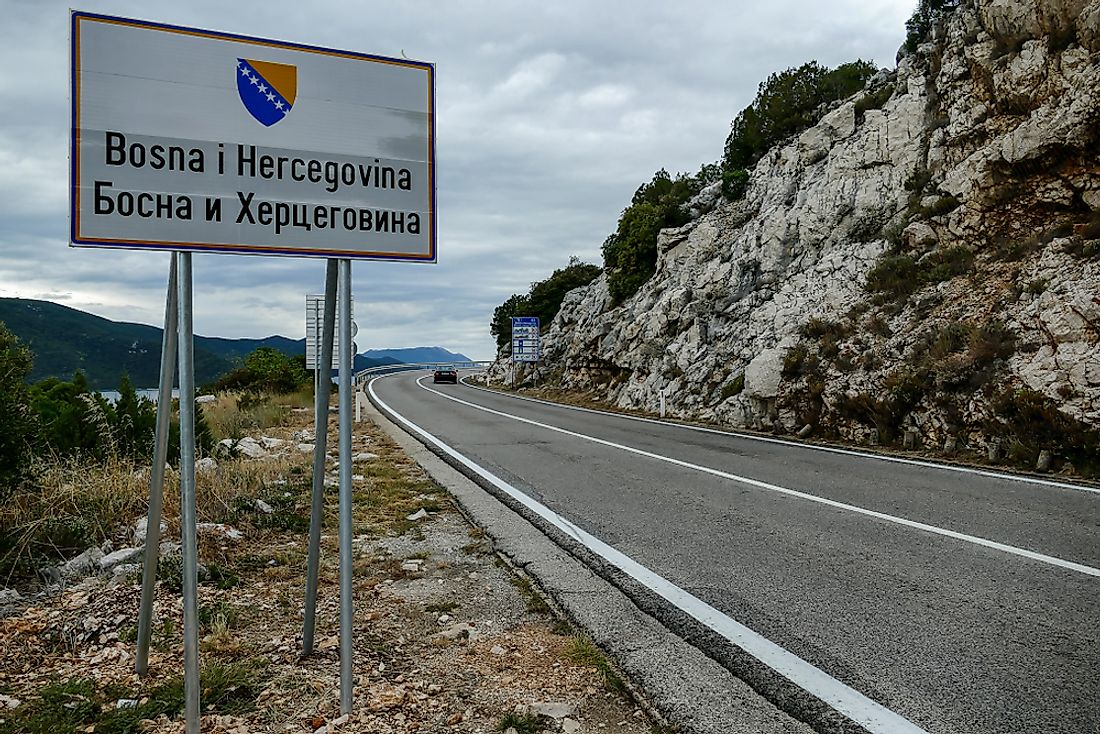 A bilingual sign in Bosnia and Herzegovina. 