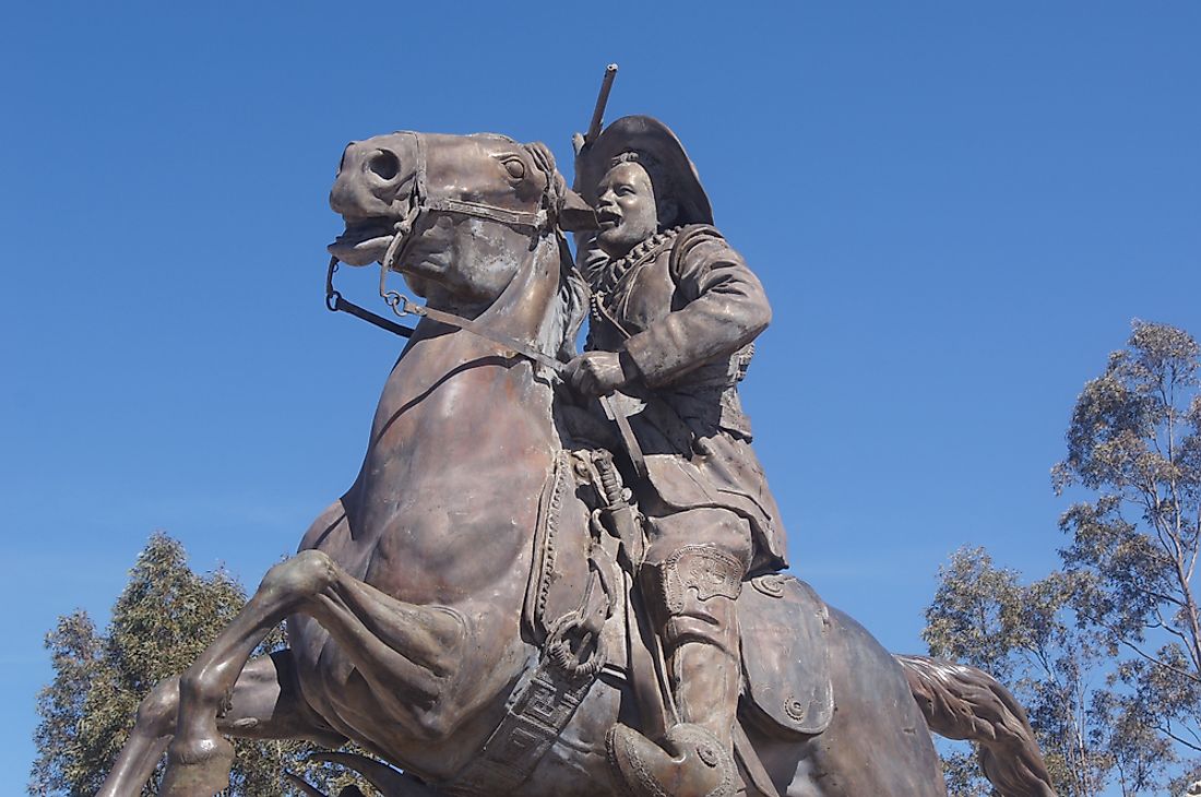 A statue of Pancho Villa. 