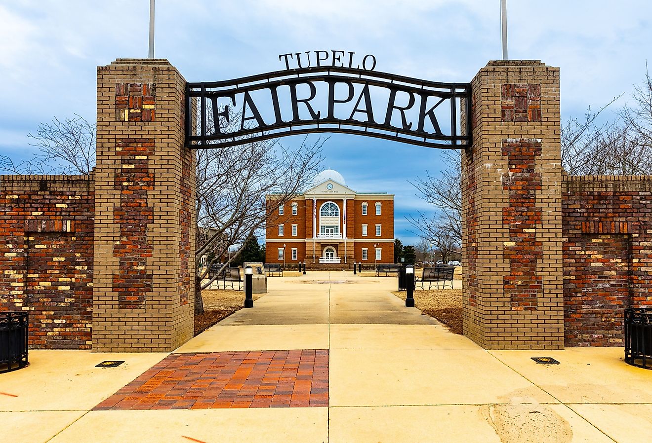 Fair Park in front of Tupelo City Hall in Tupelo, Mississippi. Image credit Chad Robertson Media via Shutterstock.