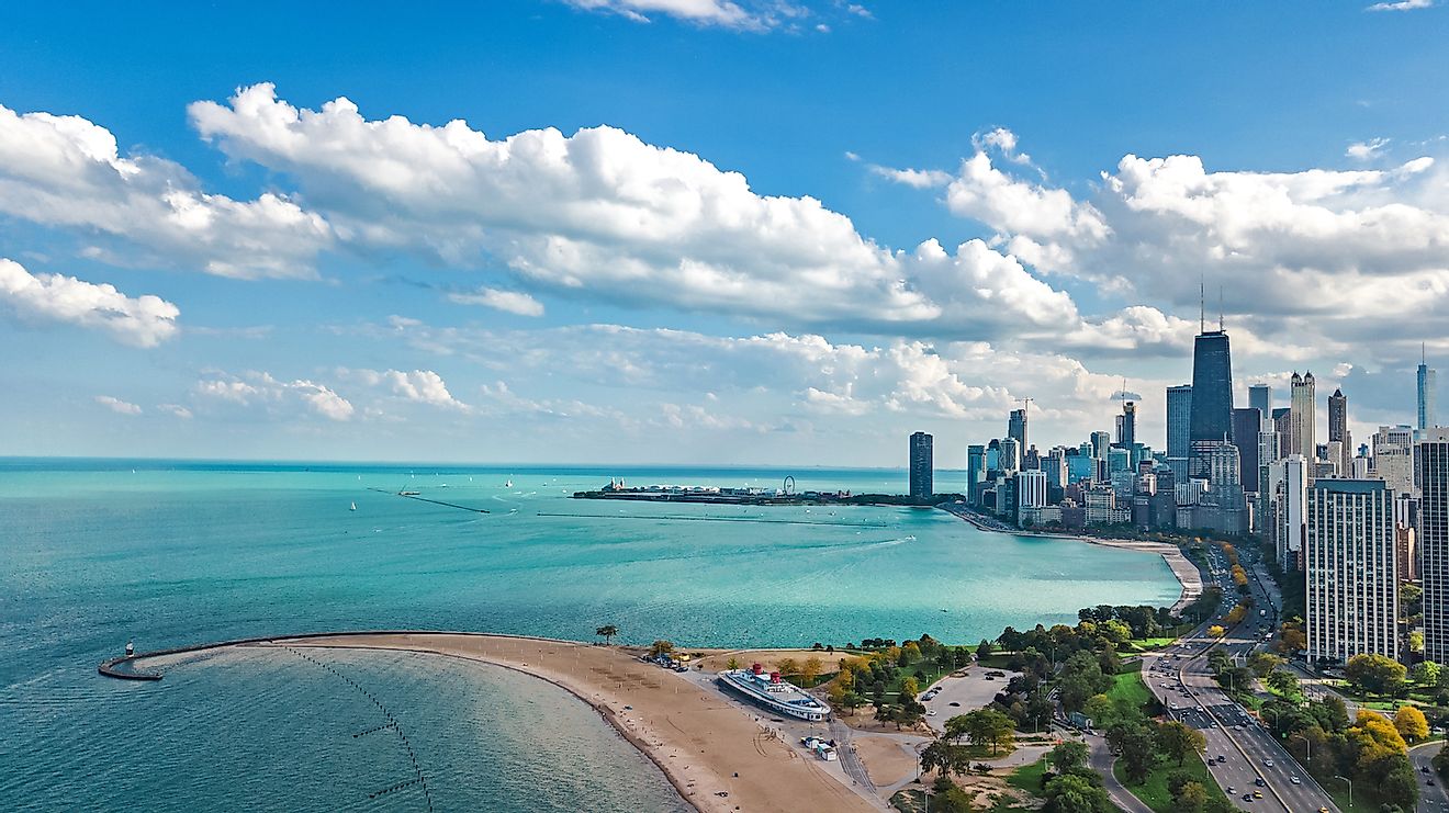 Chicago City along the shores of Lake Michigan. Image credit: JaySi/Shutterstock.com