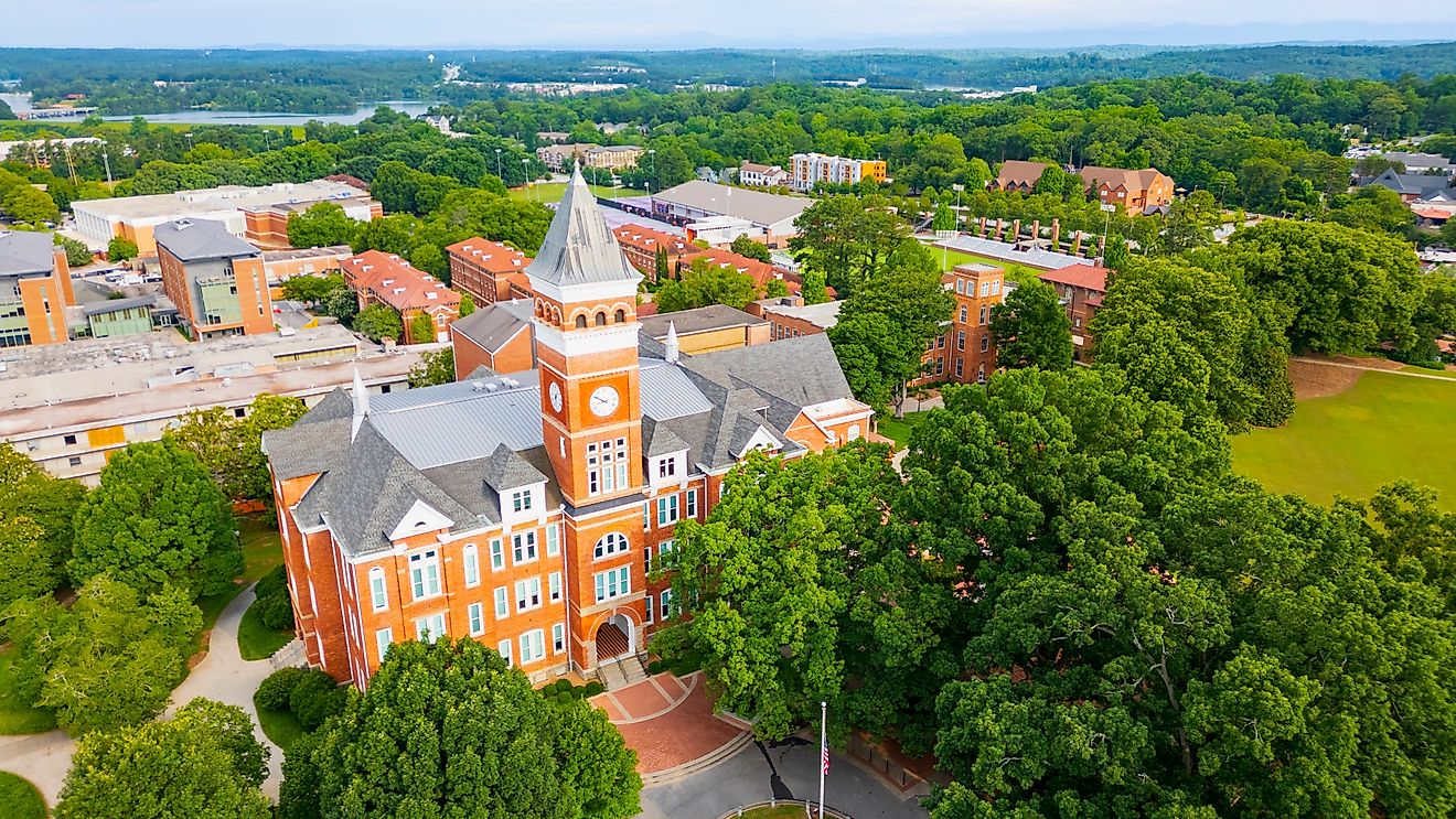 Tillman Hall on the Clemson University campus in Clemson, South Carolina. Image credit: Chad Robertson Media / Shutterstock.com