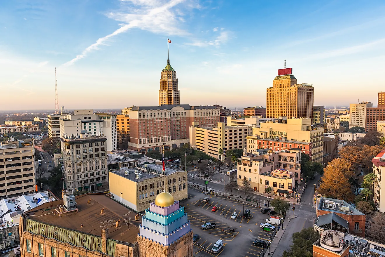 San Antonio, Texas, USA downtown city skyline in the morning.