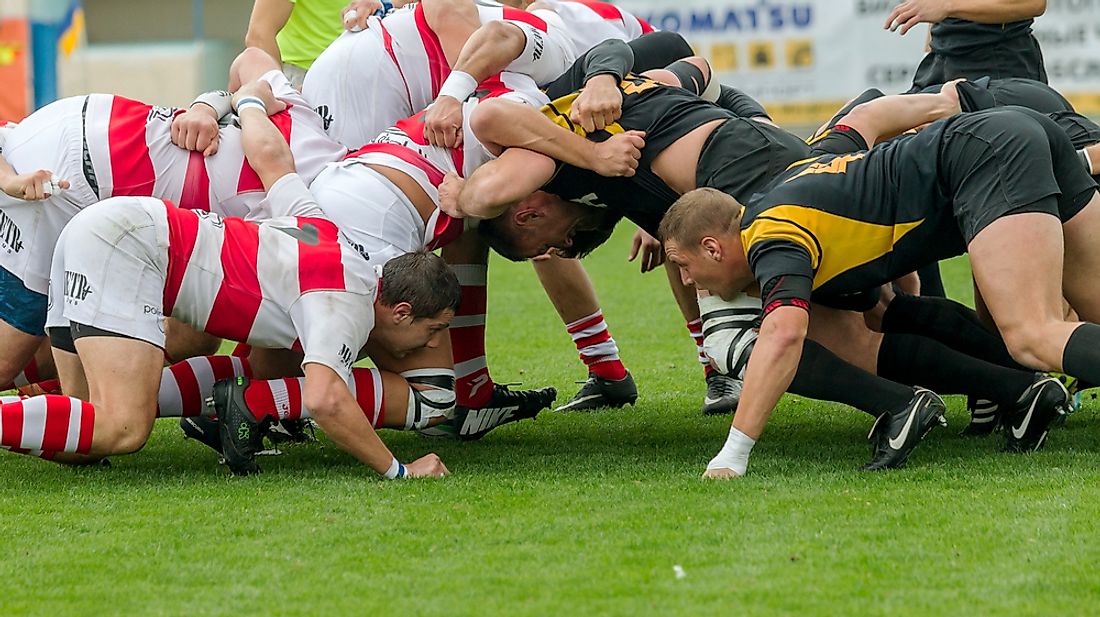 Rugby Union and Rugby League differ in many ways, including the number of players per side. Editorial credit: A_Lesik / Shutterstock.com