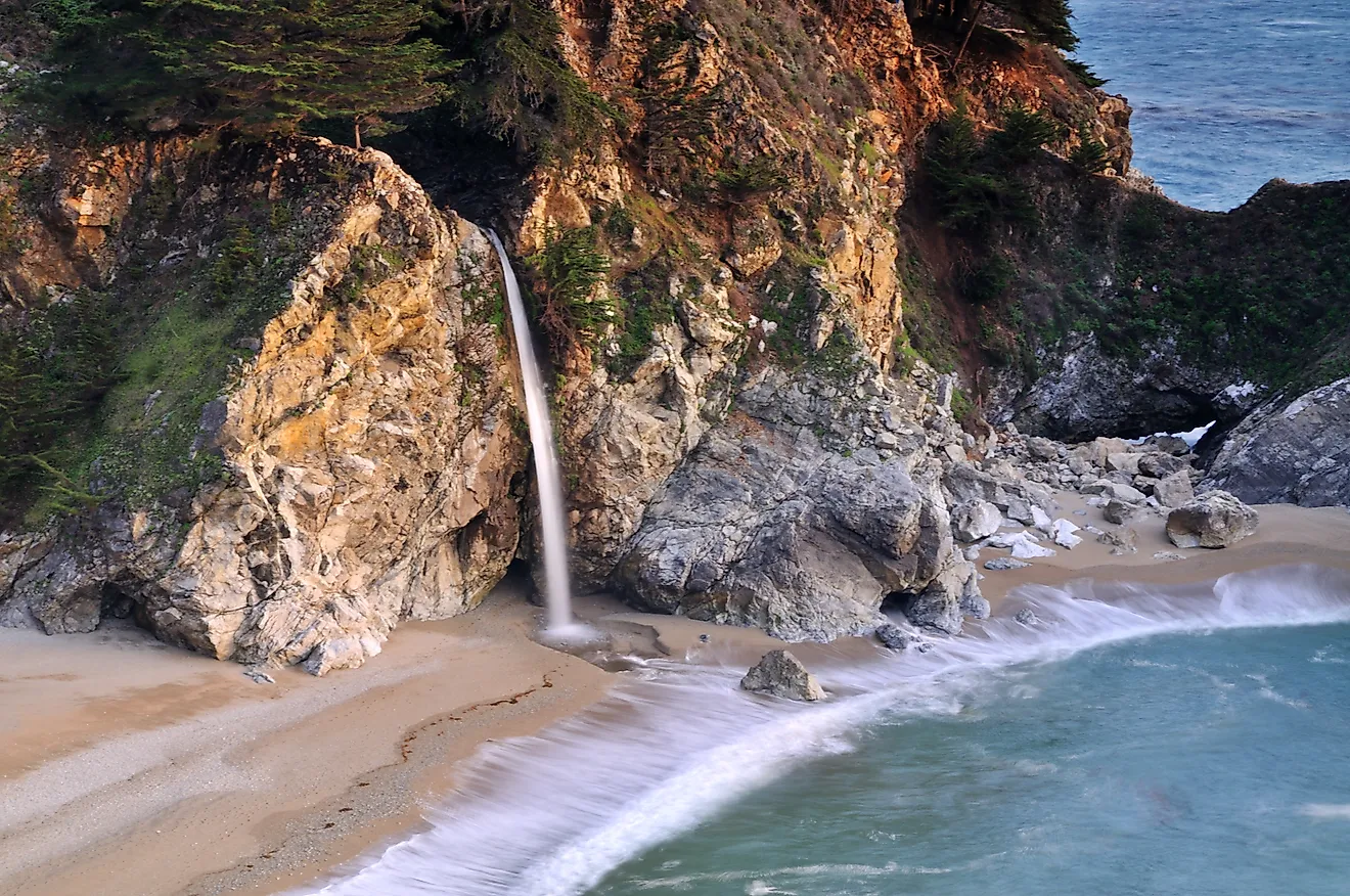 McWay Falls in Big Sur Julia Pfeiffer Burns State Park. Image credit: Mark R/Shutterstock.com