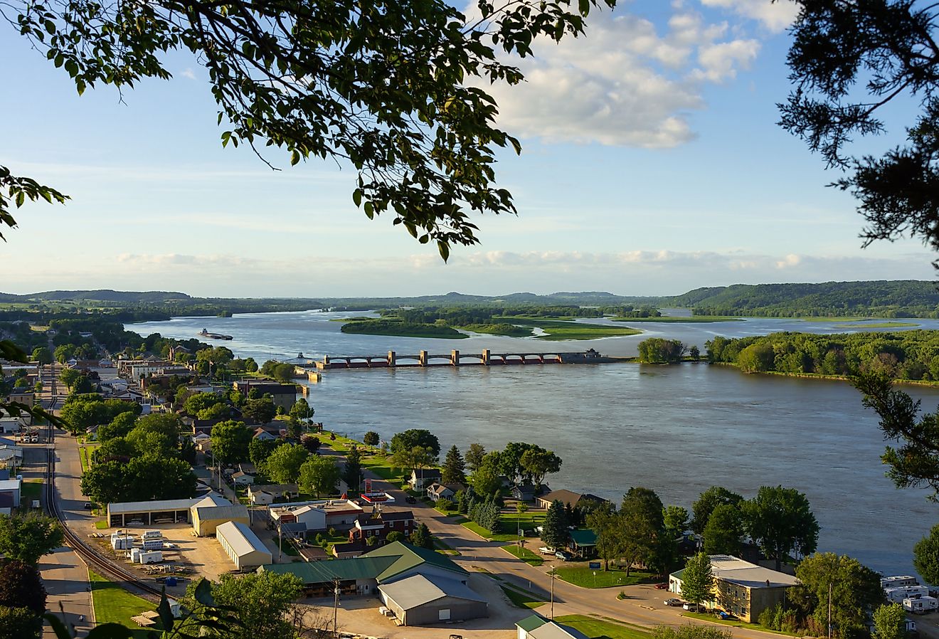 Overlooking the town of Bellevue and the Mississippi River, Bellevue, Iowa.