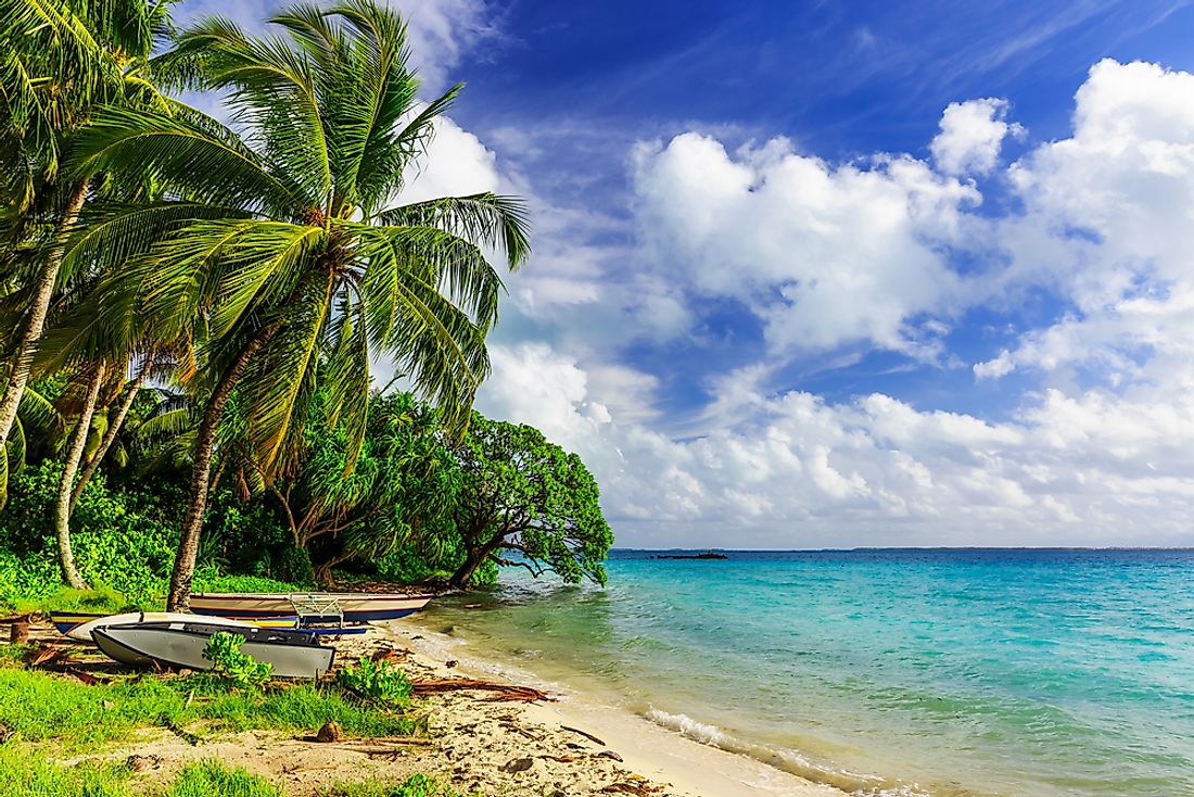 A beach typical of Kiribati. 