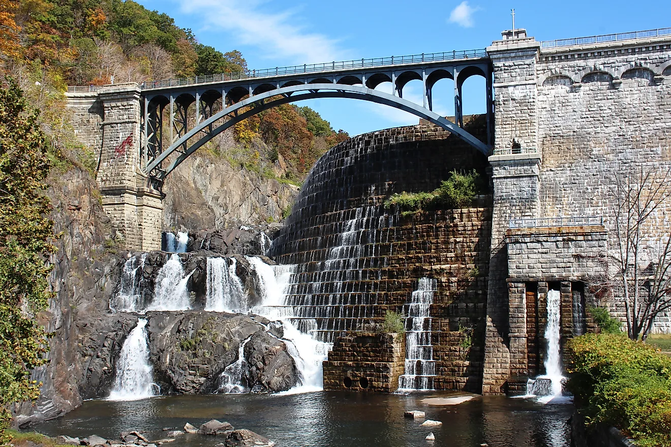 croton dam waterfall new york state reservoir bridge walkway