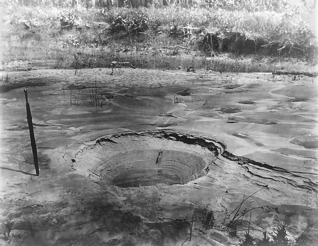 Sand boil formed during the Charleston Earthquake of 1886. Editorial credit: Everett Historical / Shutterstock.com