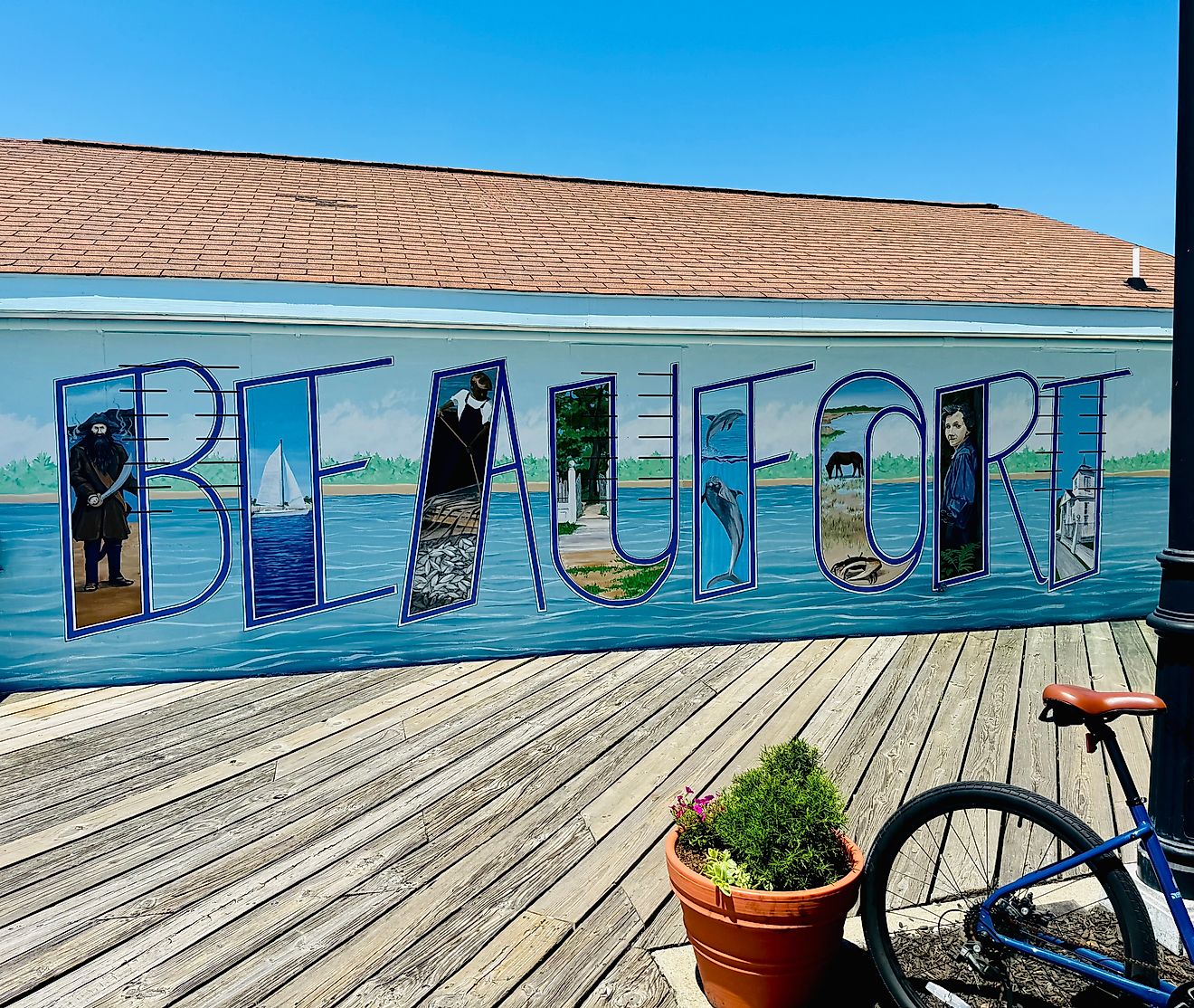 Colorful mural in downtown Beaufort, North Carolina