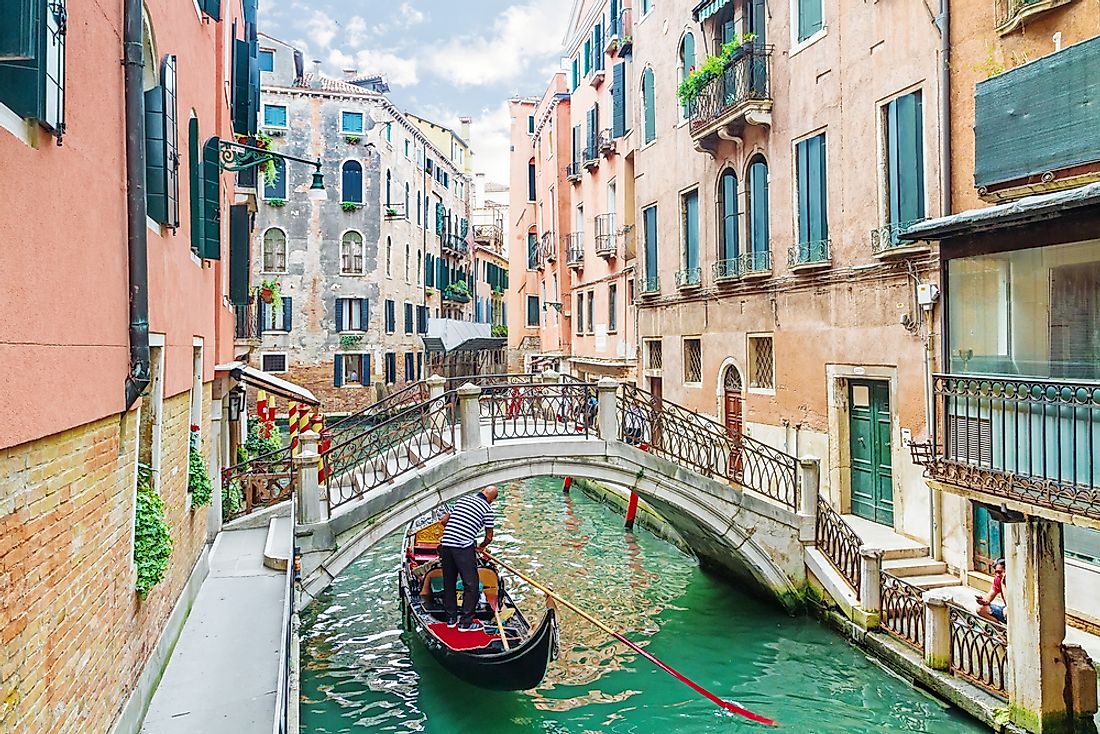 Venice is an example of a city that does not allow the use of cars. 