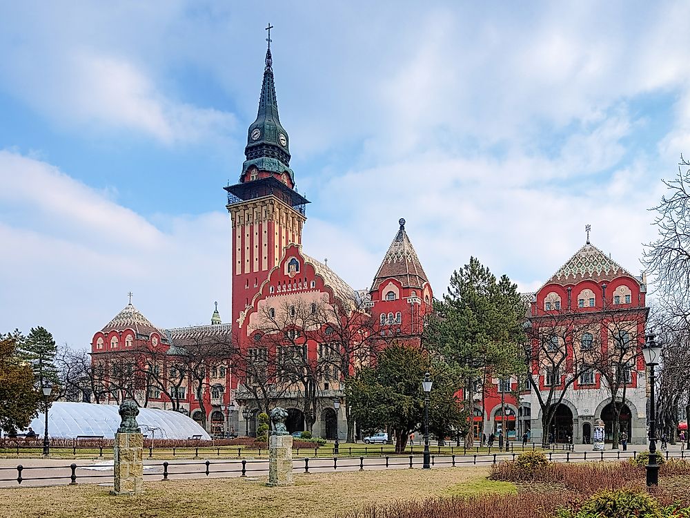 The Subotica City Hall is famous for its art-nouveau style. 