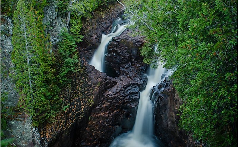 Devil's Kettle Fall.