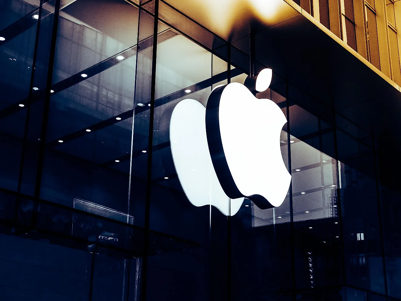 An apple store in Shanghai. Editorial credit: ThewayIsee / Shutterstock.com