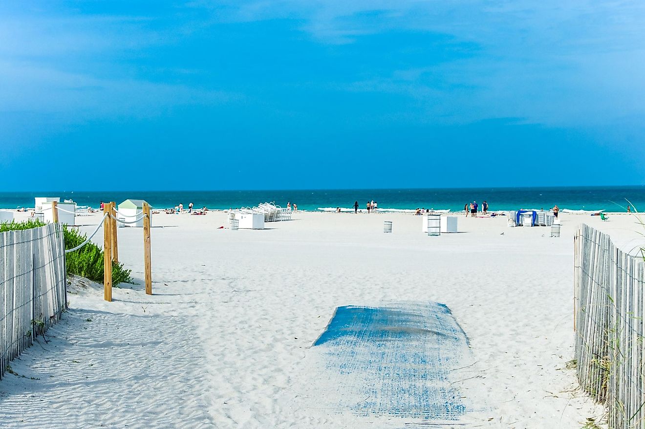 Gulf Shores: Beachfront view.