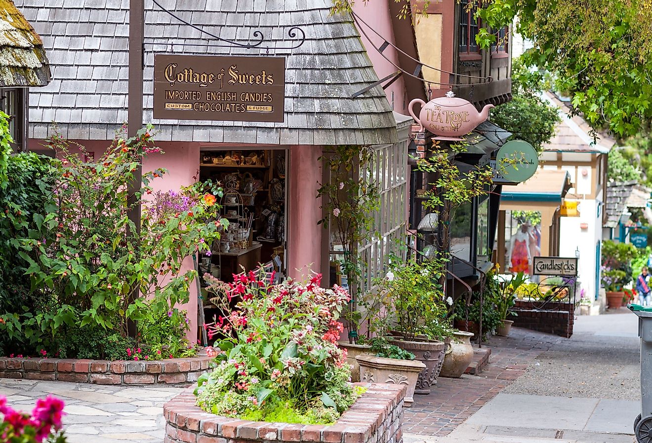 Quaint ivy-covered shops in Carmel-by-the-Sea. Image credit J Wendy Baker via Shutterstock.