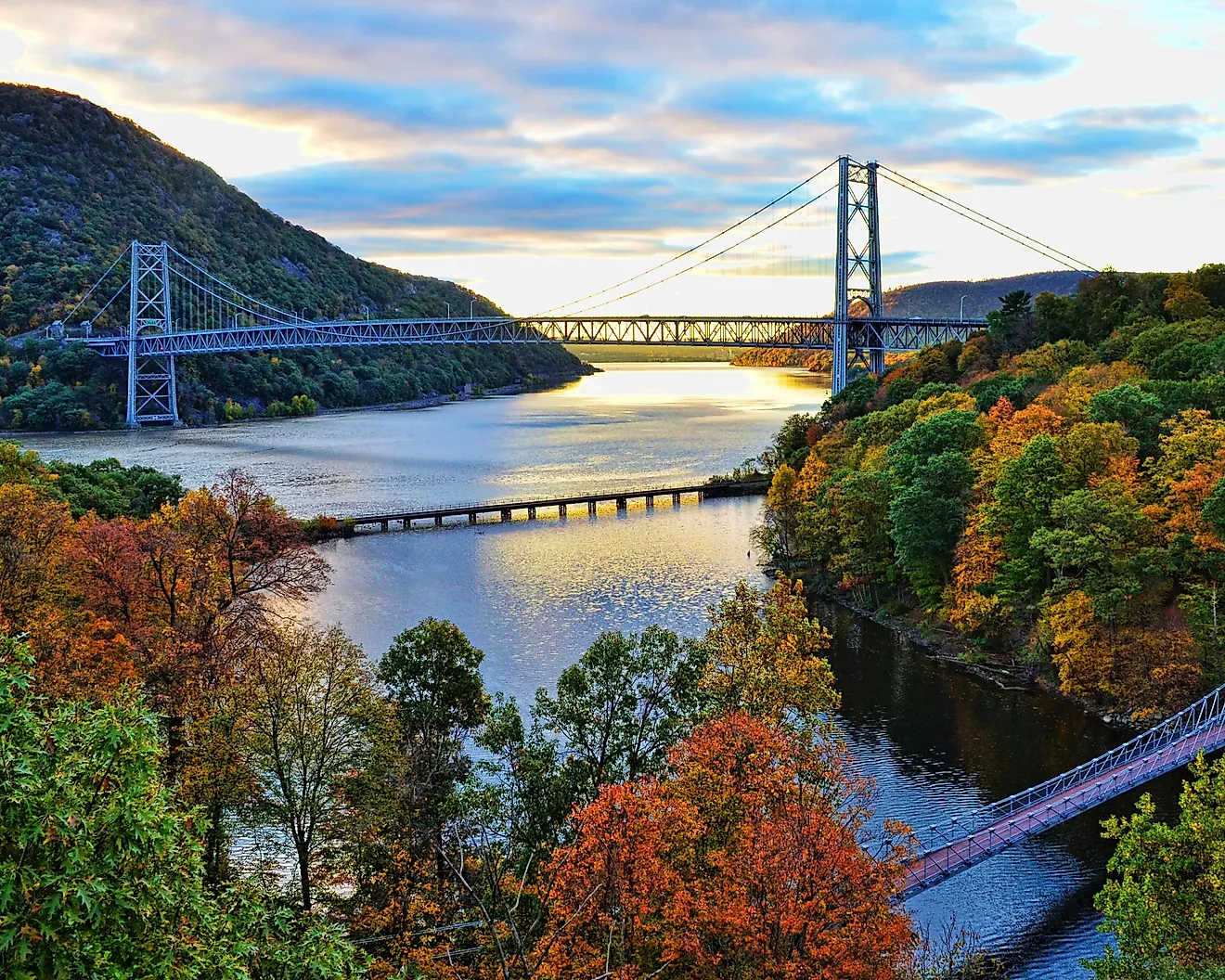 Bear Mountain bridge and Hudson river at sunrise