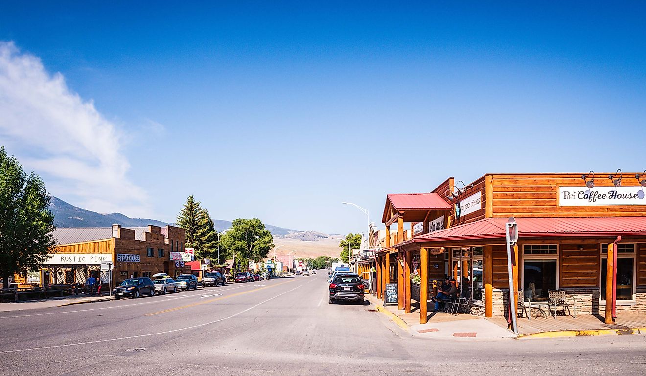 Main Street in Dubois, Wyoming. Image credit: Sandra Foyt / Shutterstock.com.