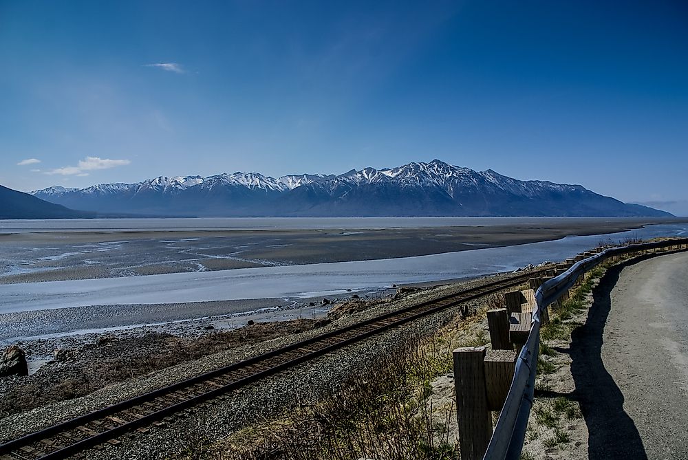 The beautiful Seward Highway. 