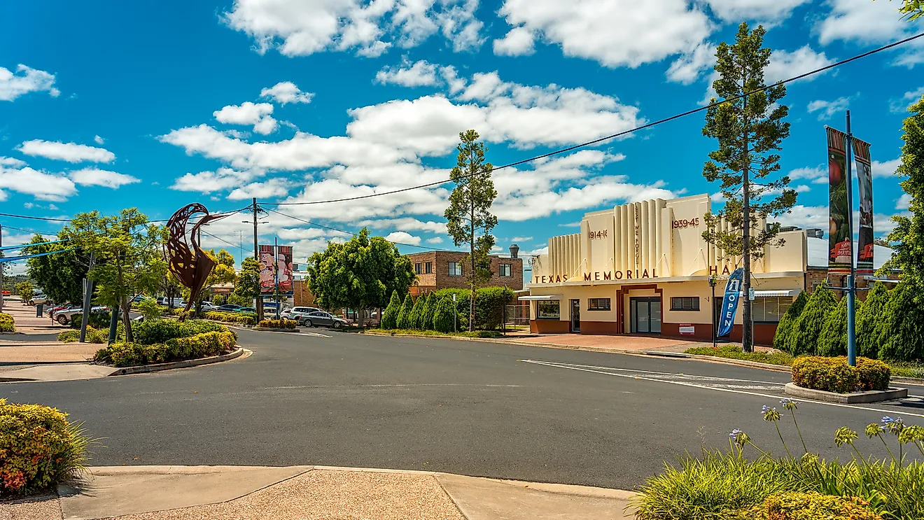 The charming town of Texas, Queensland, Australia. Image credit: Alex Cimbal / Shutterstock