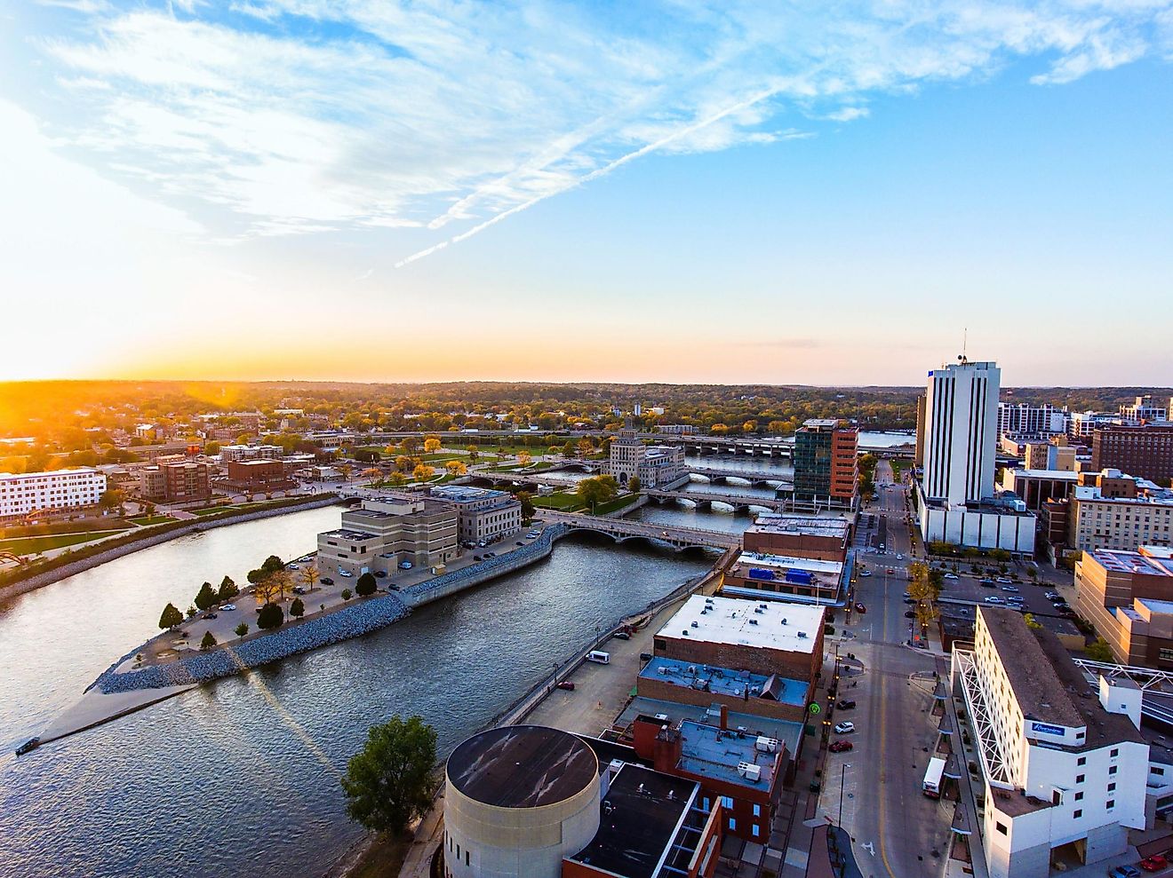 aerial view of cedar rapids in iowa