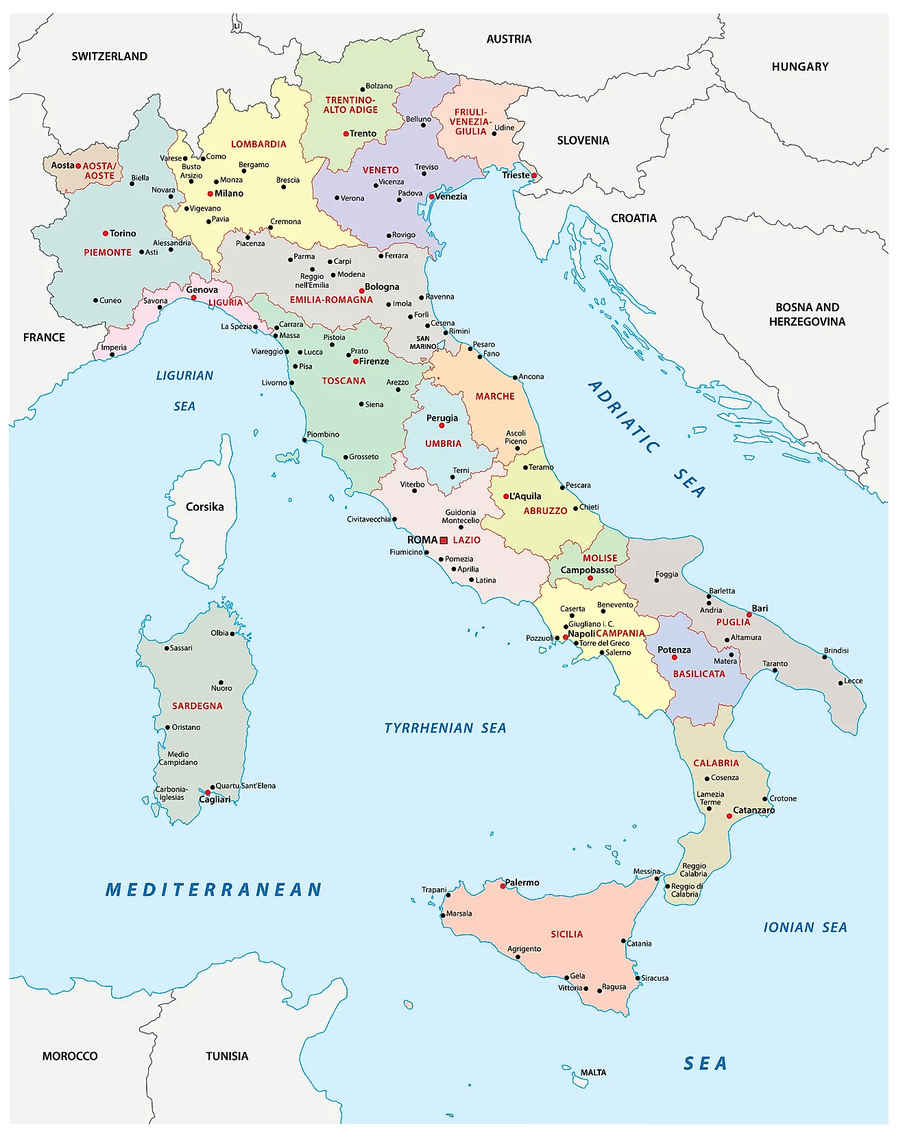 Mapa político de Italia que muestra sus 15 regiones y 5 regiones autónomas y la ciudad capital de Roma.