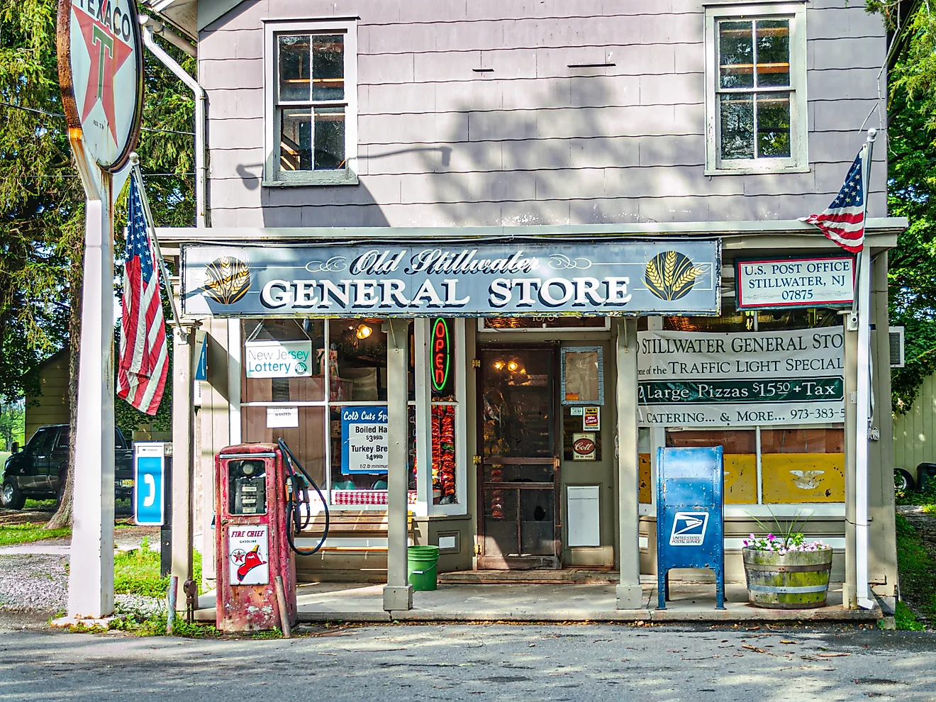 A look at the Stillwater General Store, Stillwater, NJ. Editorial credit: Andrew F. Kazmierski / Shutterstock.com