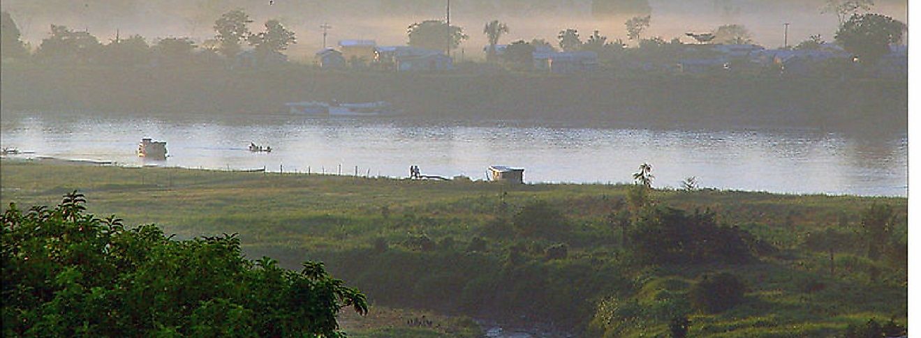 Receded waters of the Juruá River during the dry season.