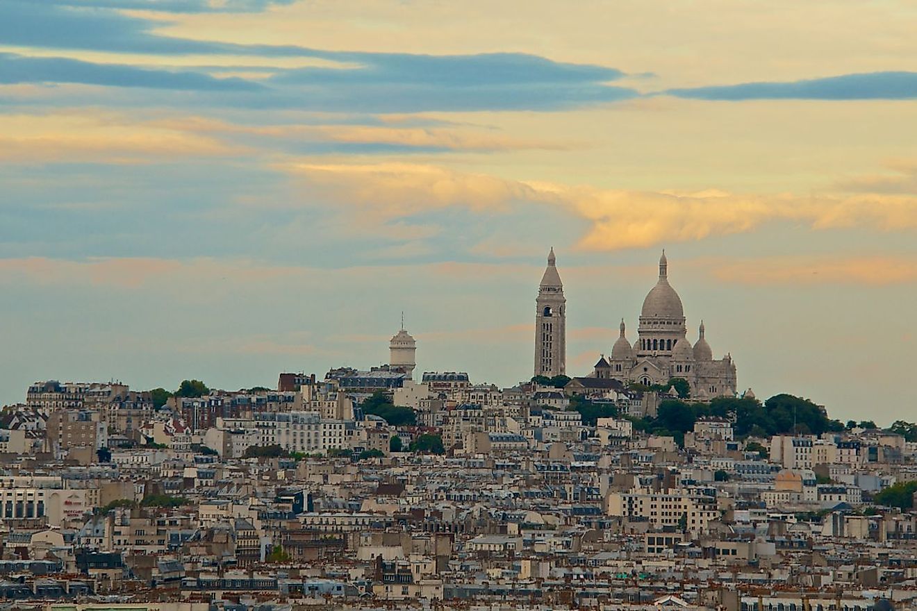 Sacre Cœur, seen from the Arc de Triomphe. Image credit: Aarya0141/Wikimedia.org