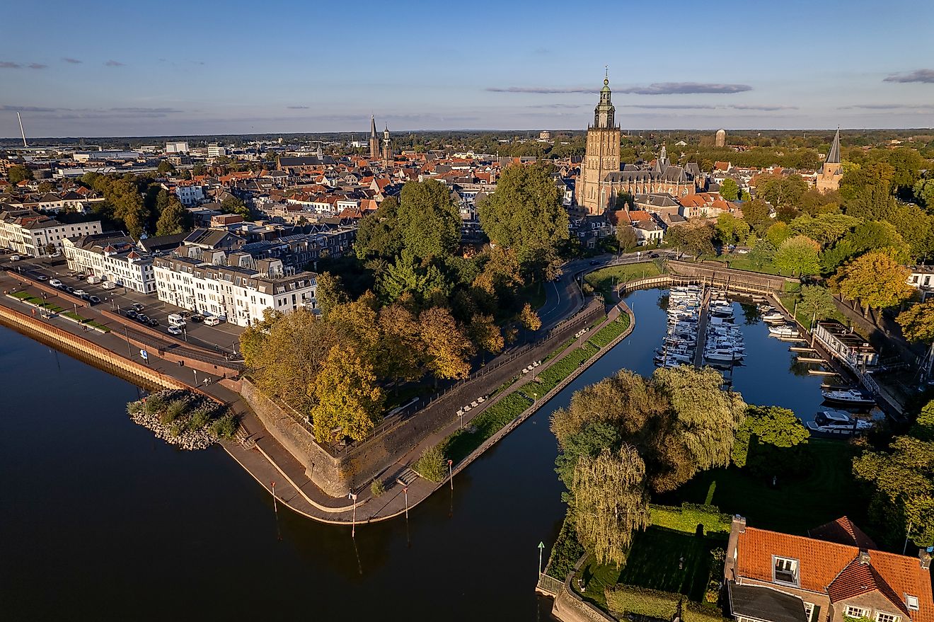 Aerial of Vispoorthaven and Zutphen. 
