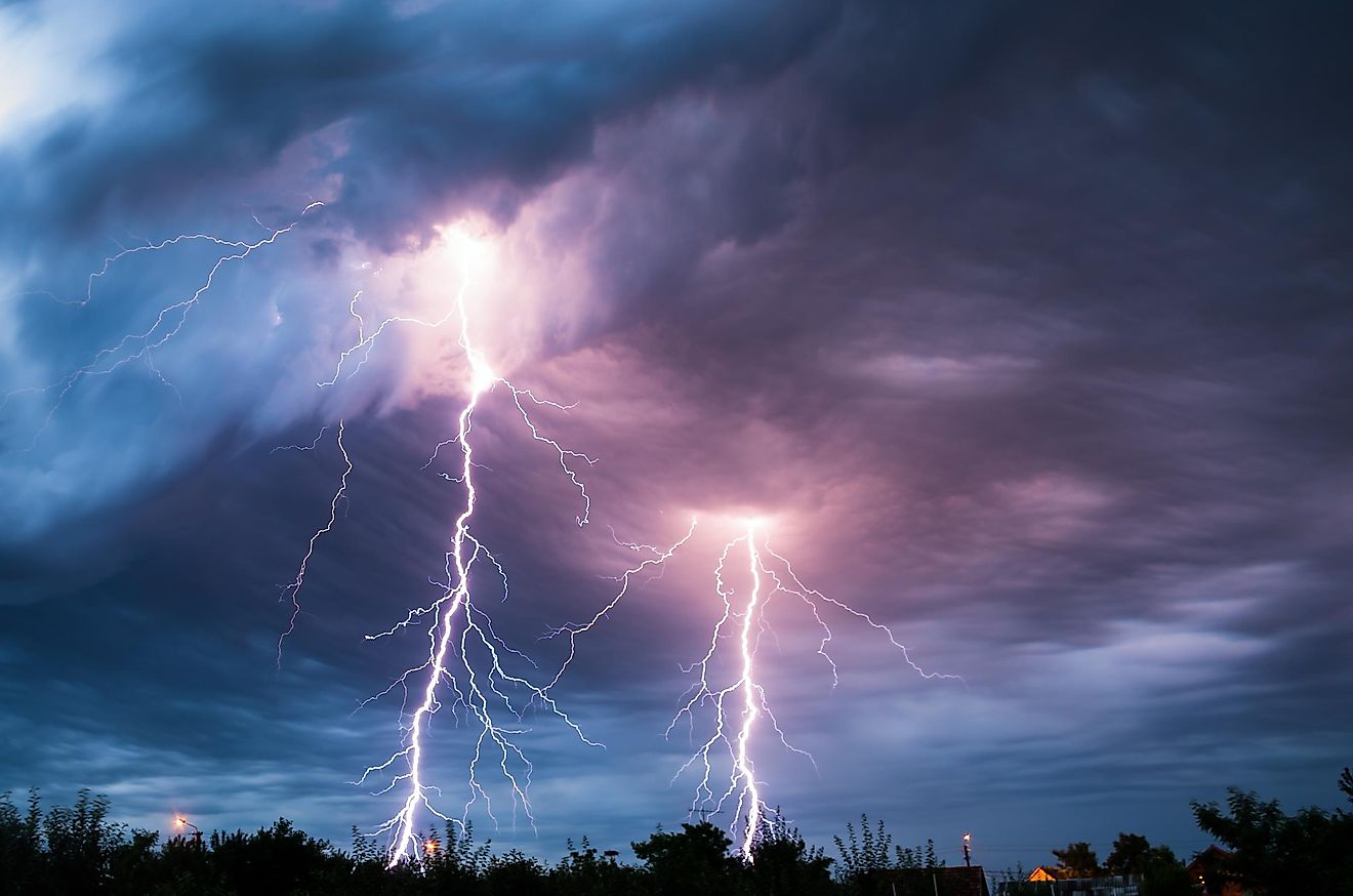 What Color Is Lightning? - WorldAtlas