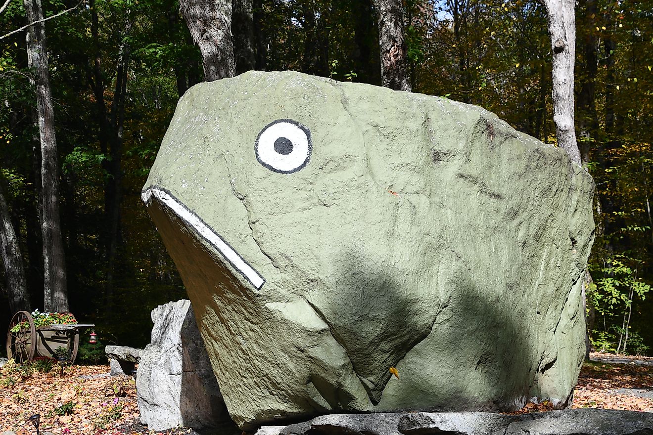 Frog Rock Park in Eastford, Connecticut. Image Credit: Ritu Manoj Jethani / Shutterstock