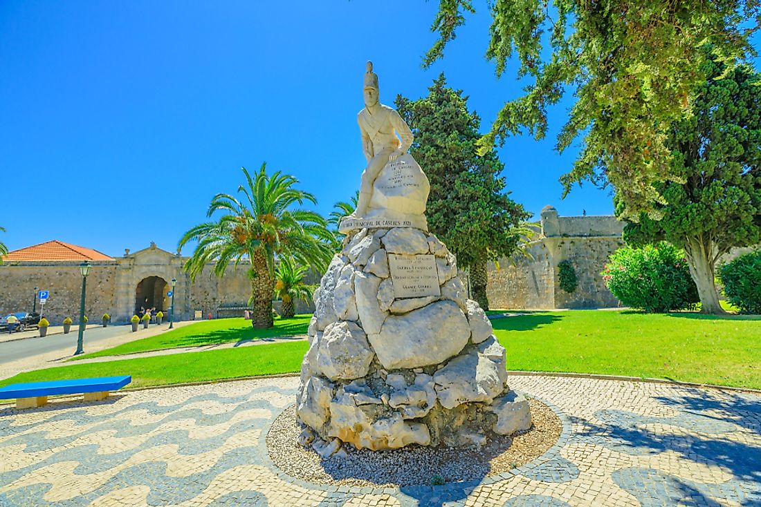 A monument to the Peninsula War in Cascais, Portugal. Editorial credit: Benny Marty / Shutterstock.com. 