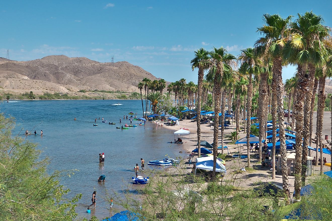 Beautiful lakeside of Laughlin, Nevada. Image credit: Christophe KLEBERT / Shutterstock.com