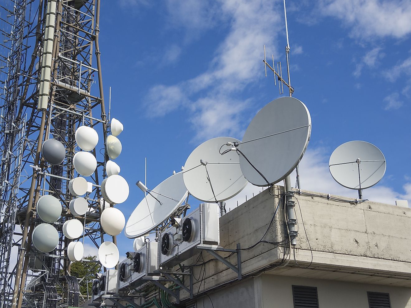 Group of towers for telecommunications in Italy. Image credit: MC MEDIASTUDIO/Shutterstock.com