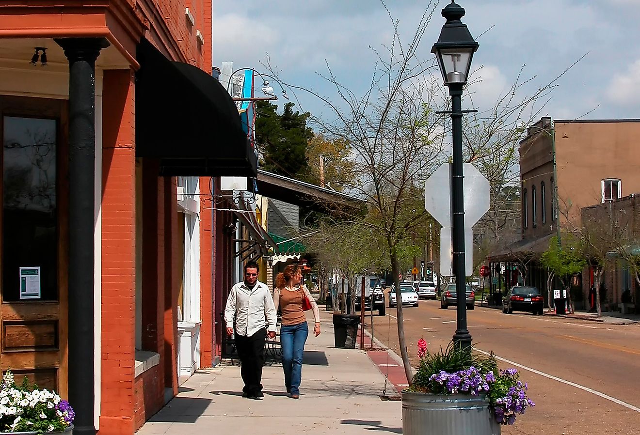Downtown street in Covington, Louisiana. Image credit Malachi Jacobs via Shutterstock