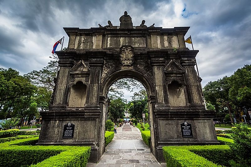 The "Arch of the Centuries", the Univerisity of Santo Thomas's original entrance point.