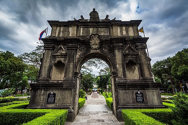 Unibersidad Ng Santo Tomas