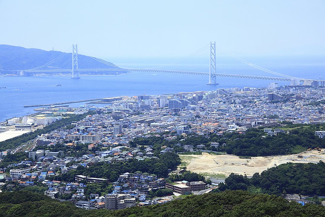 The Akashi Kaikyo bridge spans the Akashi Strait to connect the cities of Kobe to Iwaya.