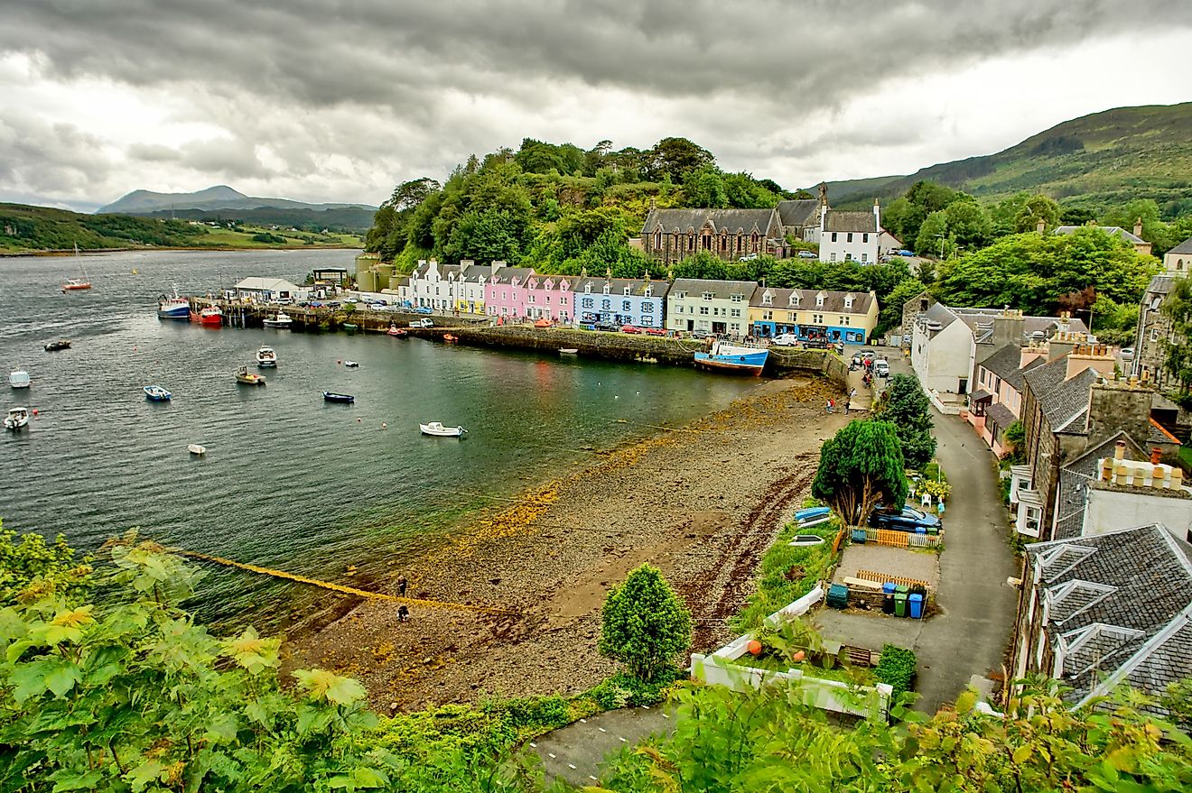The serene settings of Portree, Scotland. Image credit: RobNaw / Shutterstock.com.