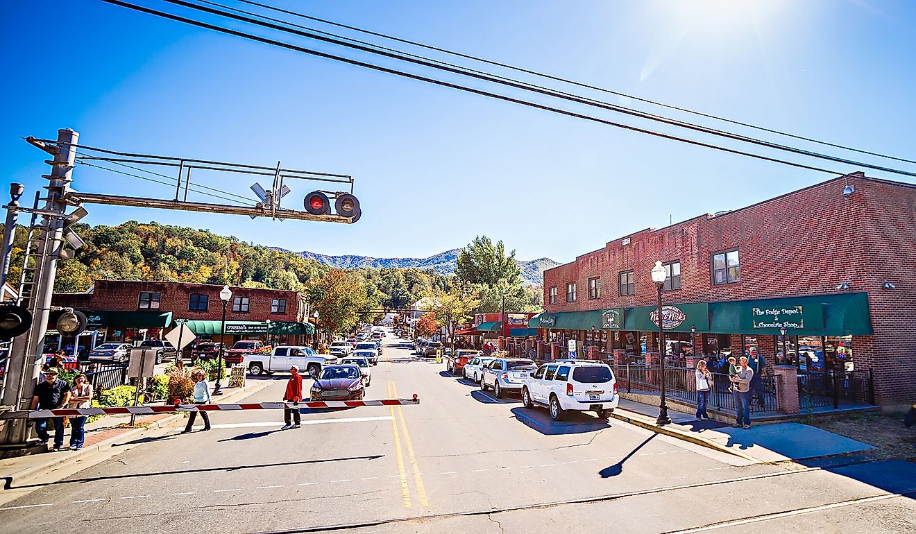  Scenic view of Bryson City, North Carolina. Editorial credit: digidreamgrafix / Shutterstock.com