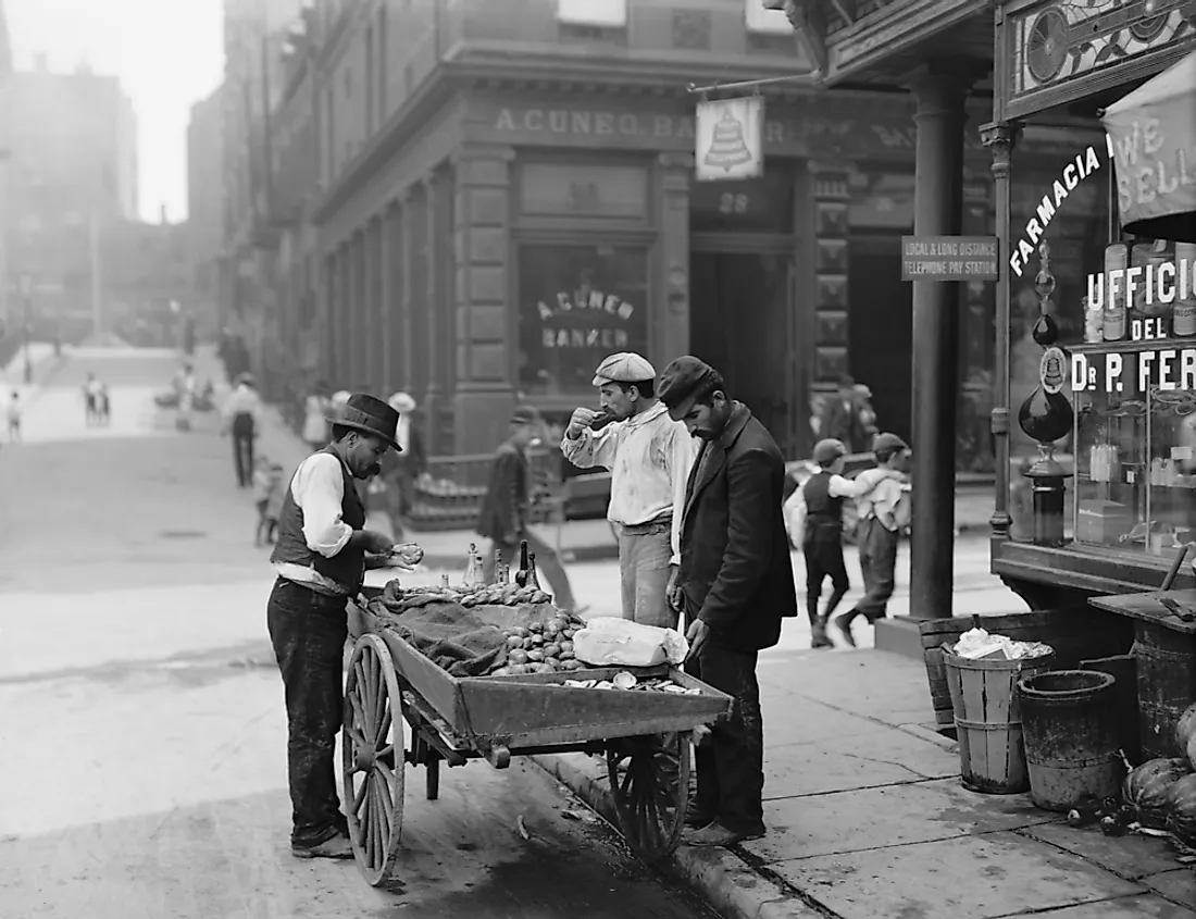 Mulberry Bend, New York, 1900. 