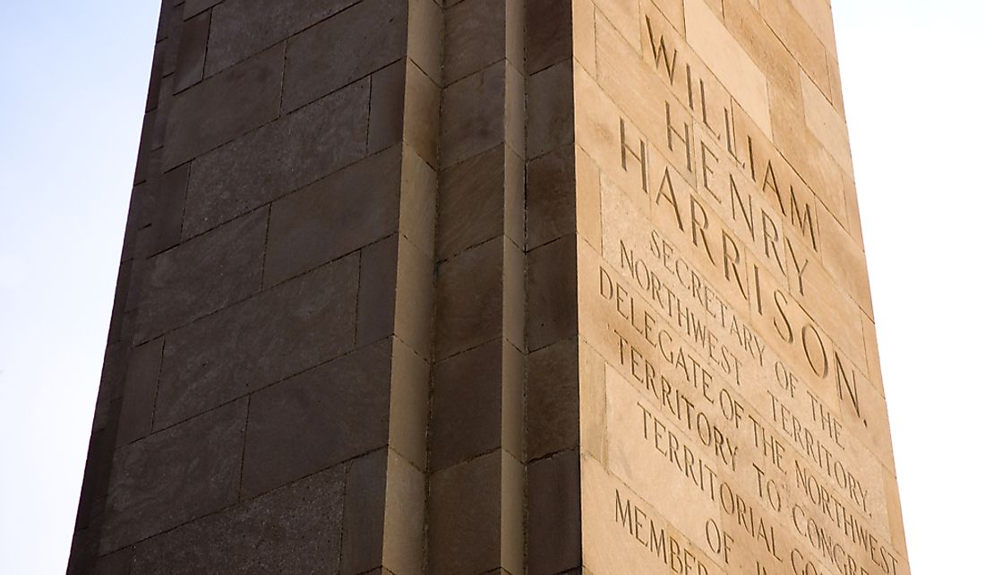 Monumento a William Henry Harrison, el primer presidente en morir en el cargo.