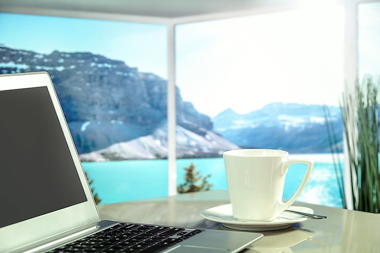 Doing part-time job while traveling to earn money is a great way to fund the travel. Image credit: Photo Mix from Pixabay